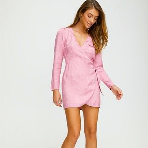 NWOT Aritzia Wilfred Callie Dress Wild Pink - Medium